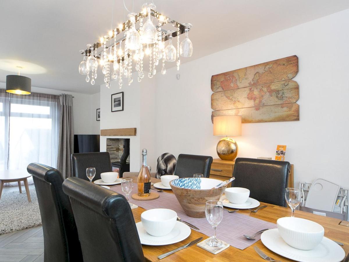 Pass The Keys Modern Coastal Home In Bull Bay Amlwch Esterno foto