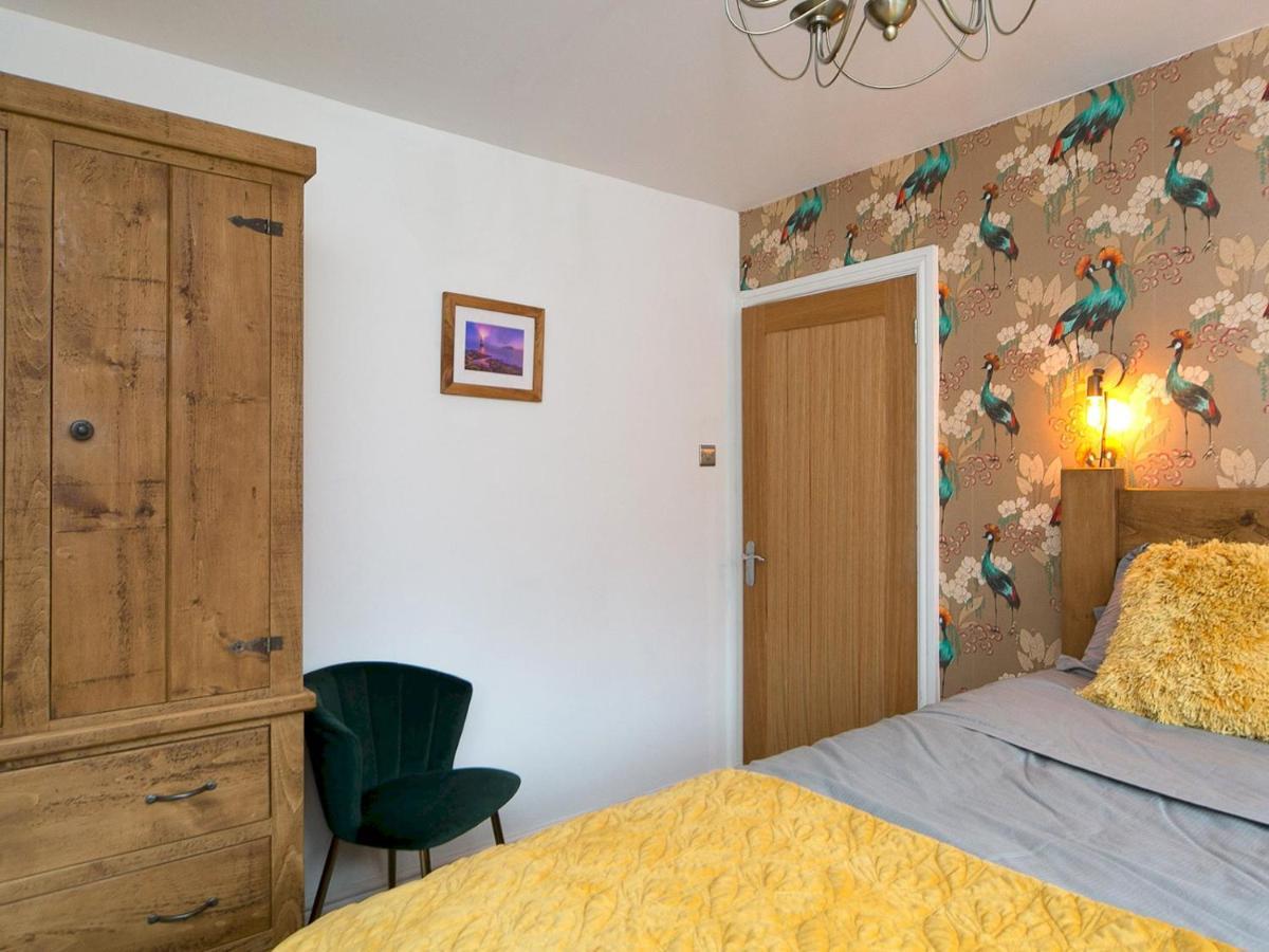 Pass The Keys Modern Coastal Home In Bull Bay Amlwch Esterno foto