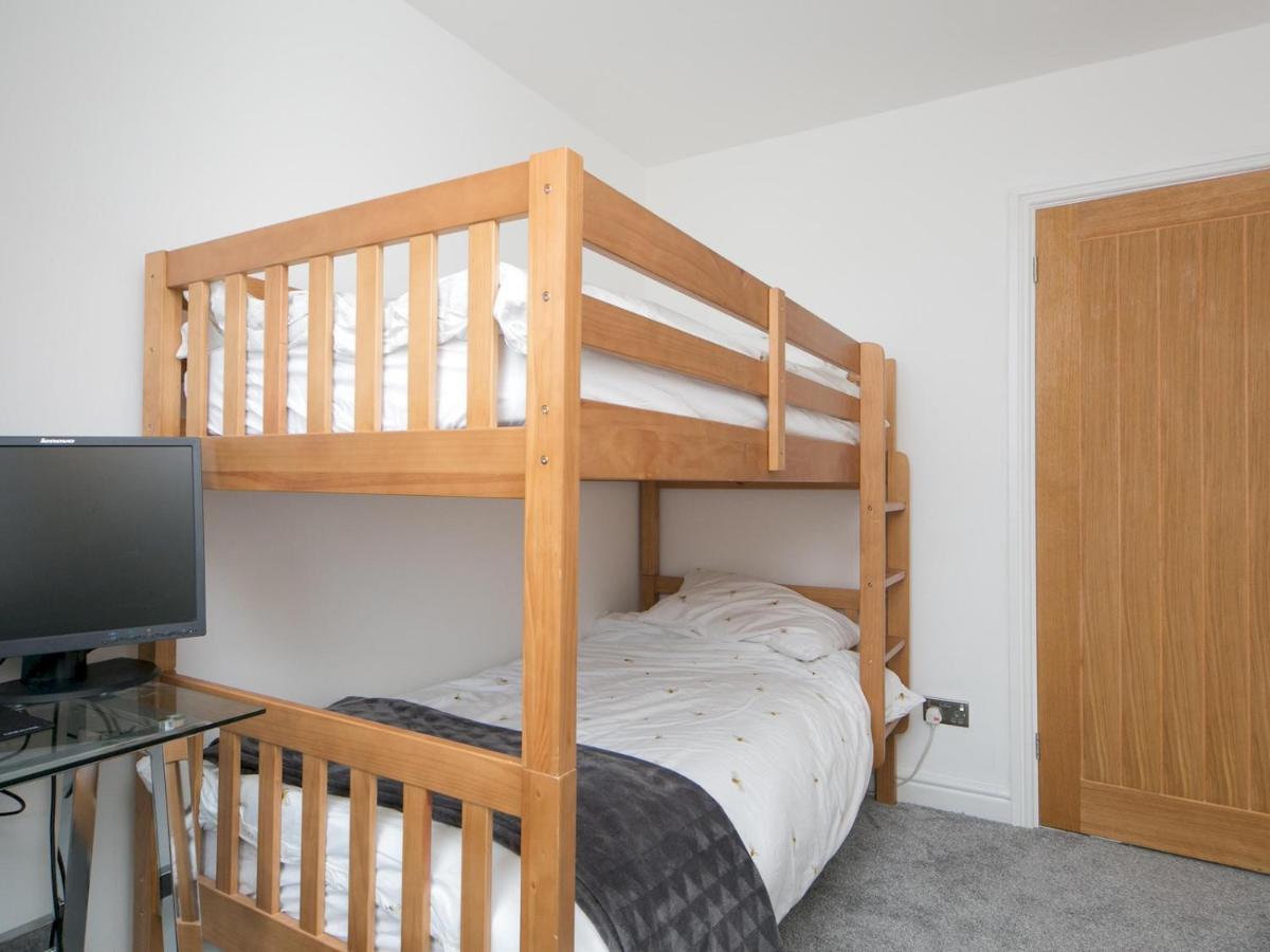 Pass The Keys Modern Coastal Home In Bull Bay Amlwch Esterno foto