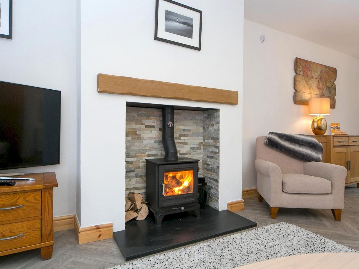 Pass The Keys Modern Coastal Home In Bull Bay Amlwch Esterno foto