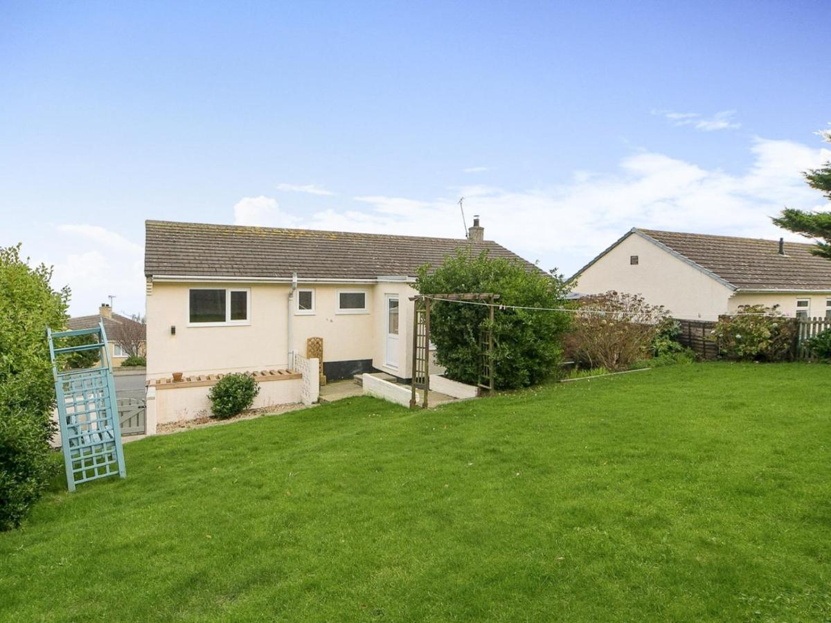Pass The Keys Modern Coastal Home In Bull Bay Amlwch Esterno foto